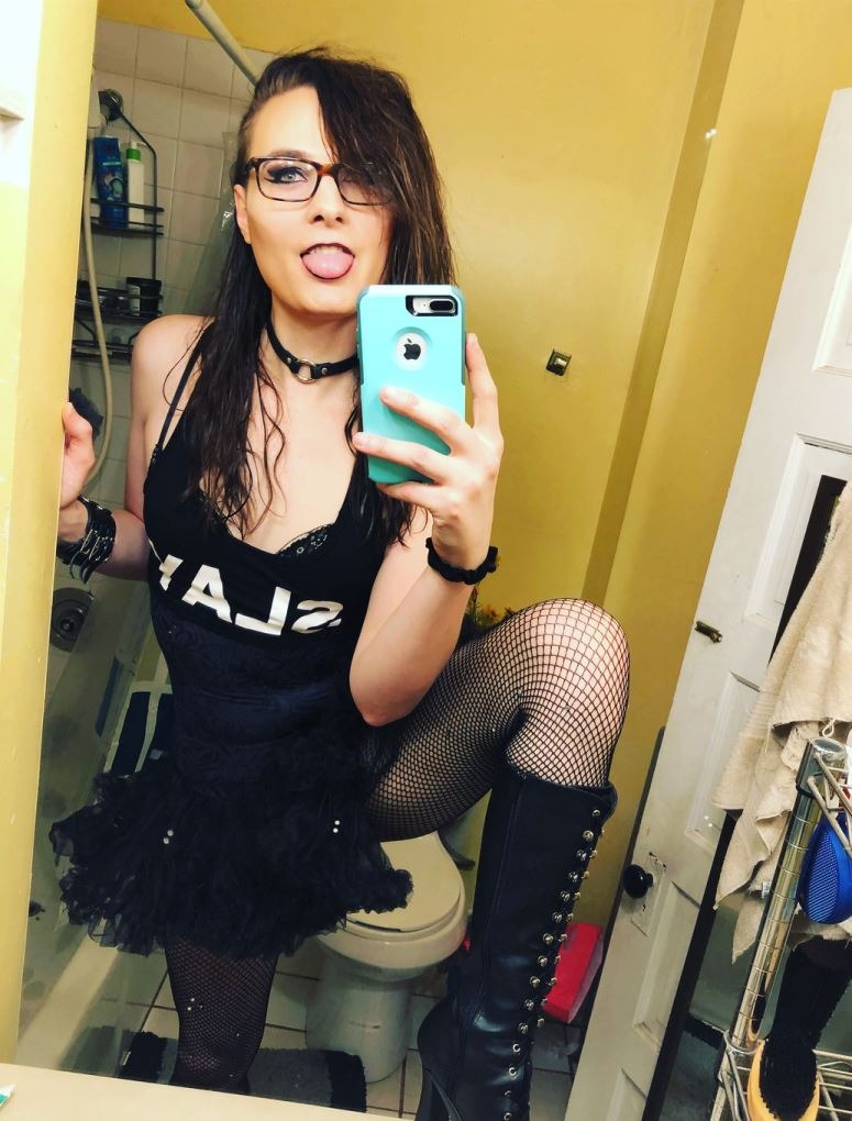 Ava Shade - Transgirl at fancentro