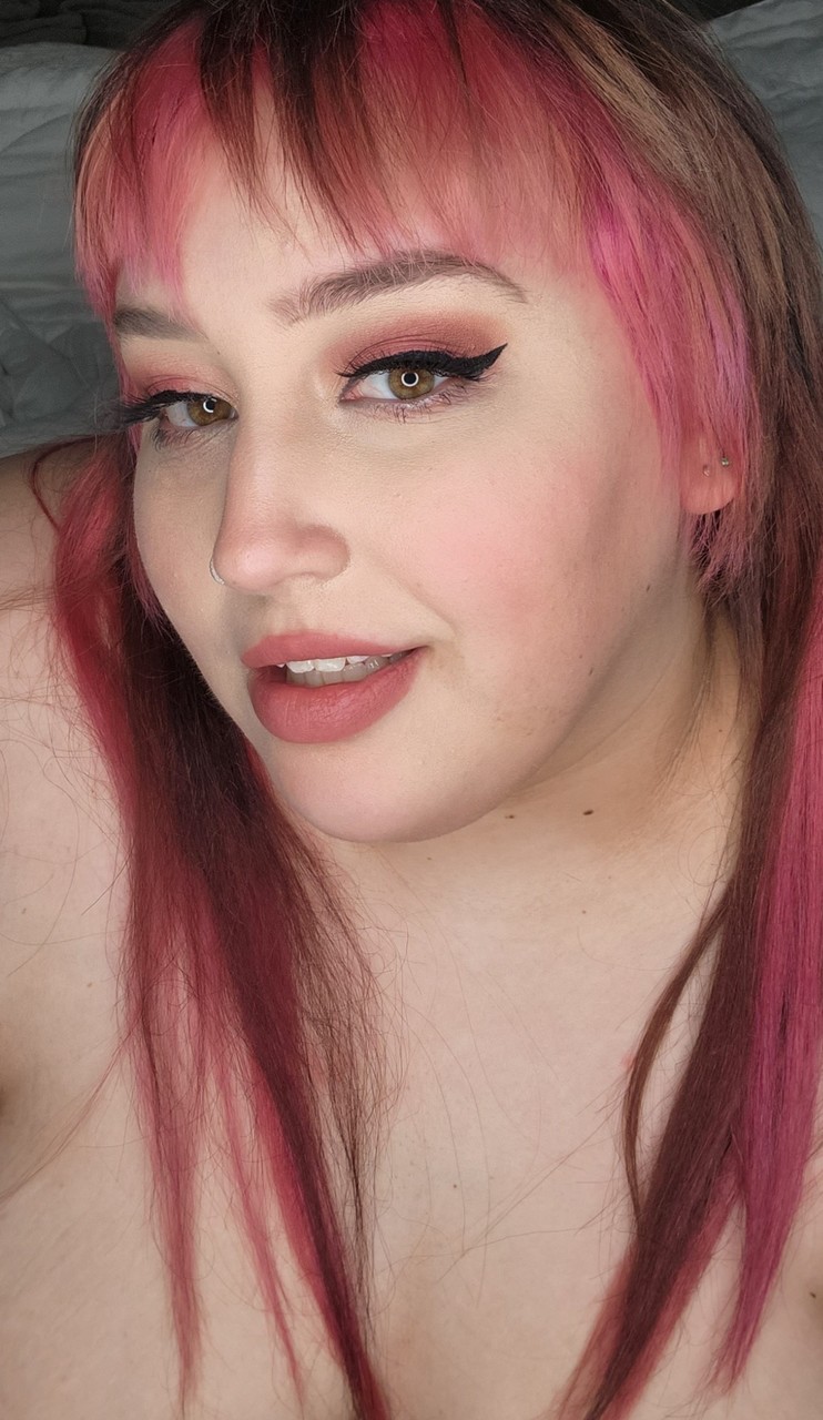 Rikki Curve at onlyfans