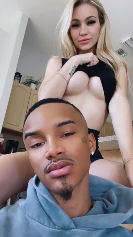 Aubrey &amp;amp Versace 👩🏼‍❤️‍💋‍👨🏾