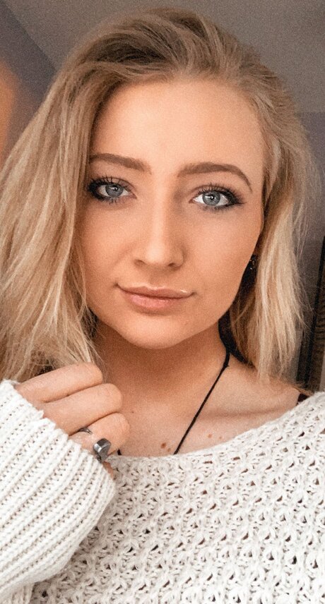 Beth B