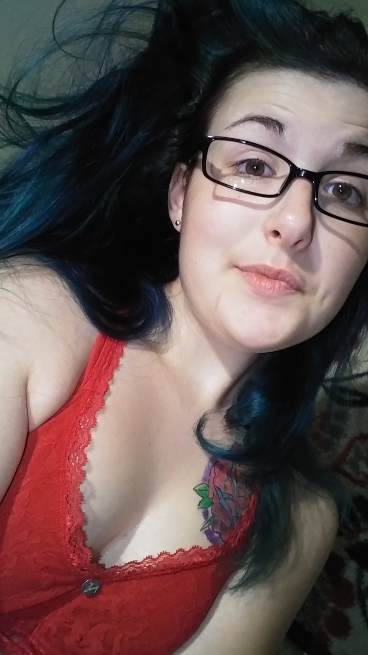 Daddy's Dirty Lil Hoe at onlyfans