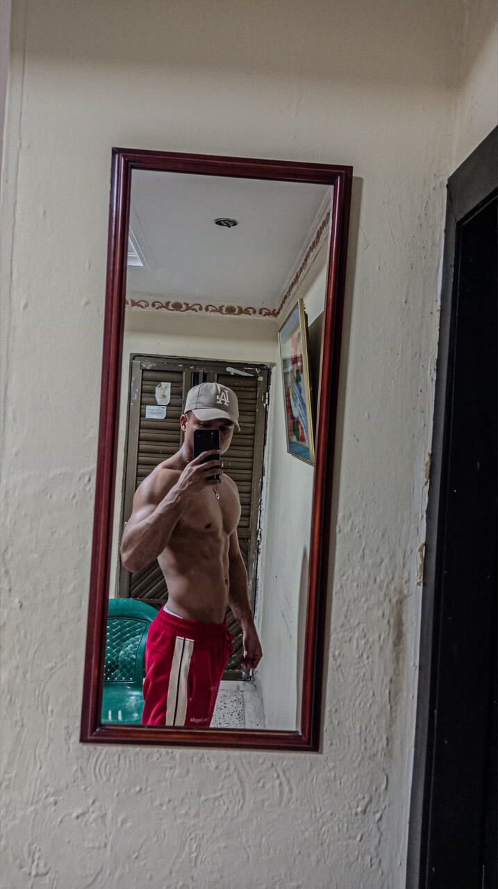black man at onlyfans