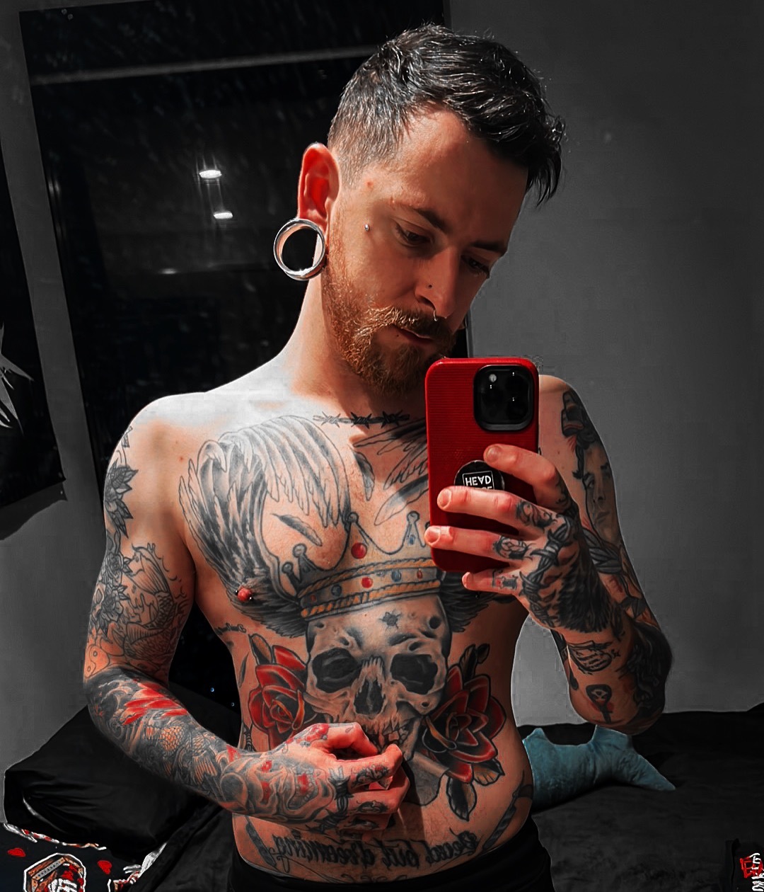 𝕰𝖉𝖌𝖎𝖓𝖌 𝕸𝖎𝖘𝖊𝖗𝖞 at onlyfans