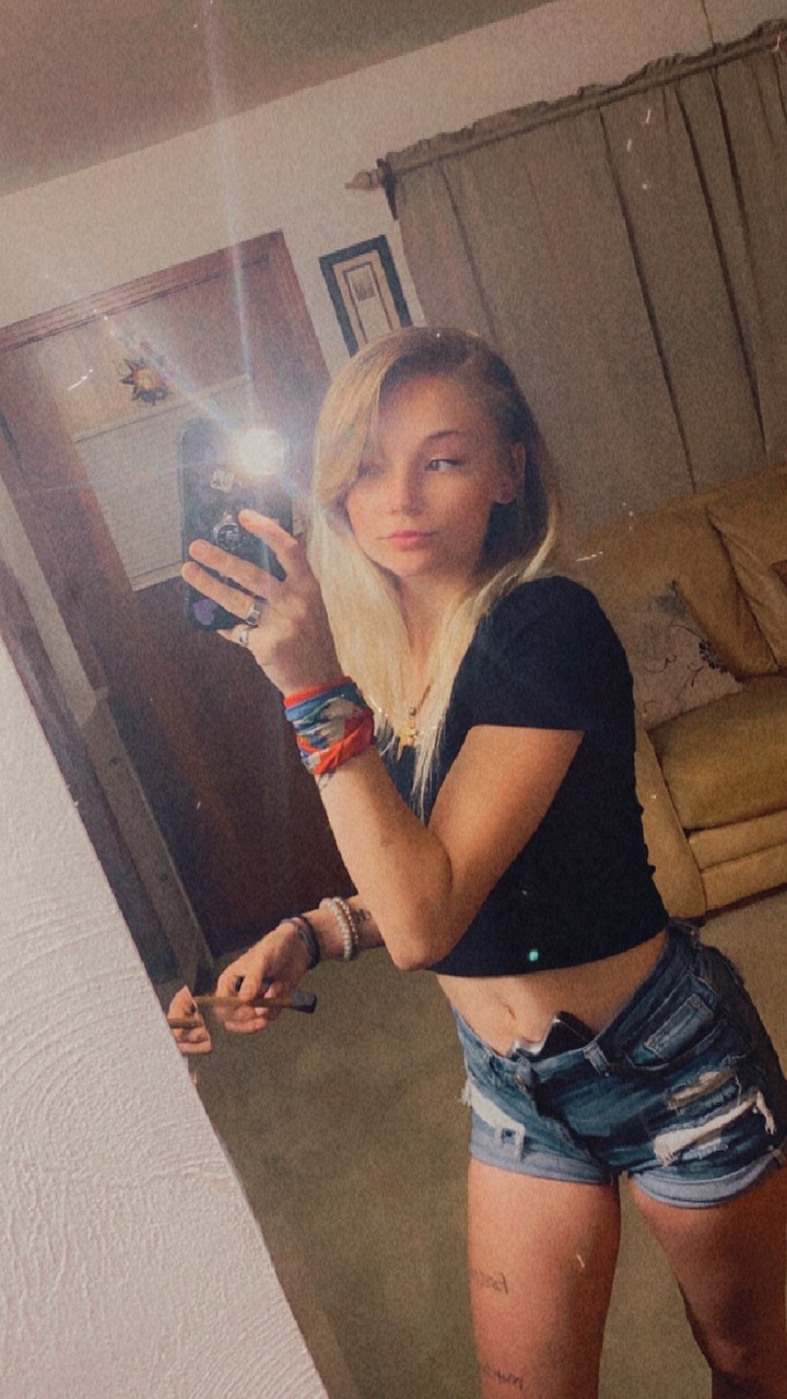 Blondiexo at onlyfans