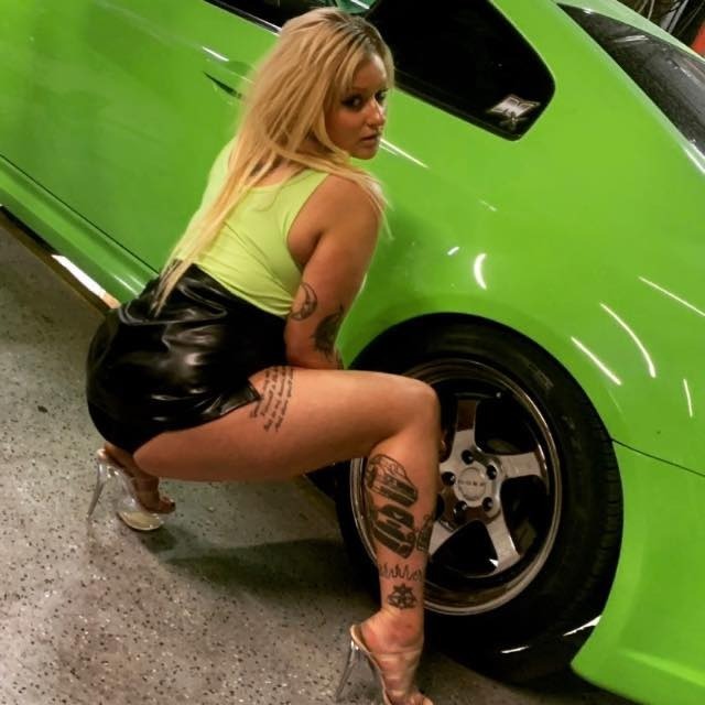 𝕊𝕟𝕠𝕨 𝔹𝕒𝕣𝕓𝕚𝕖 at onlyfans