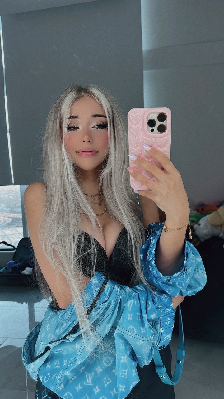 Waifu Mia at onlyfans