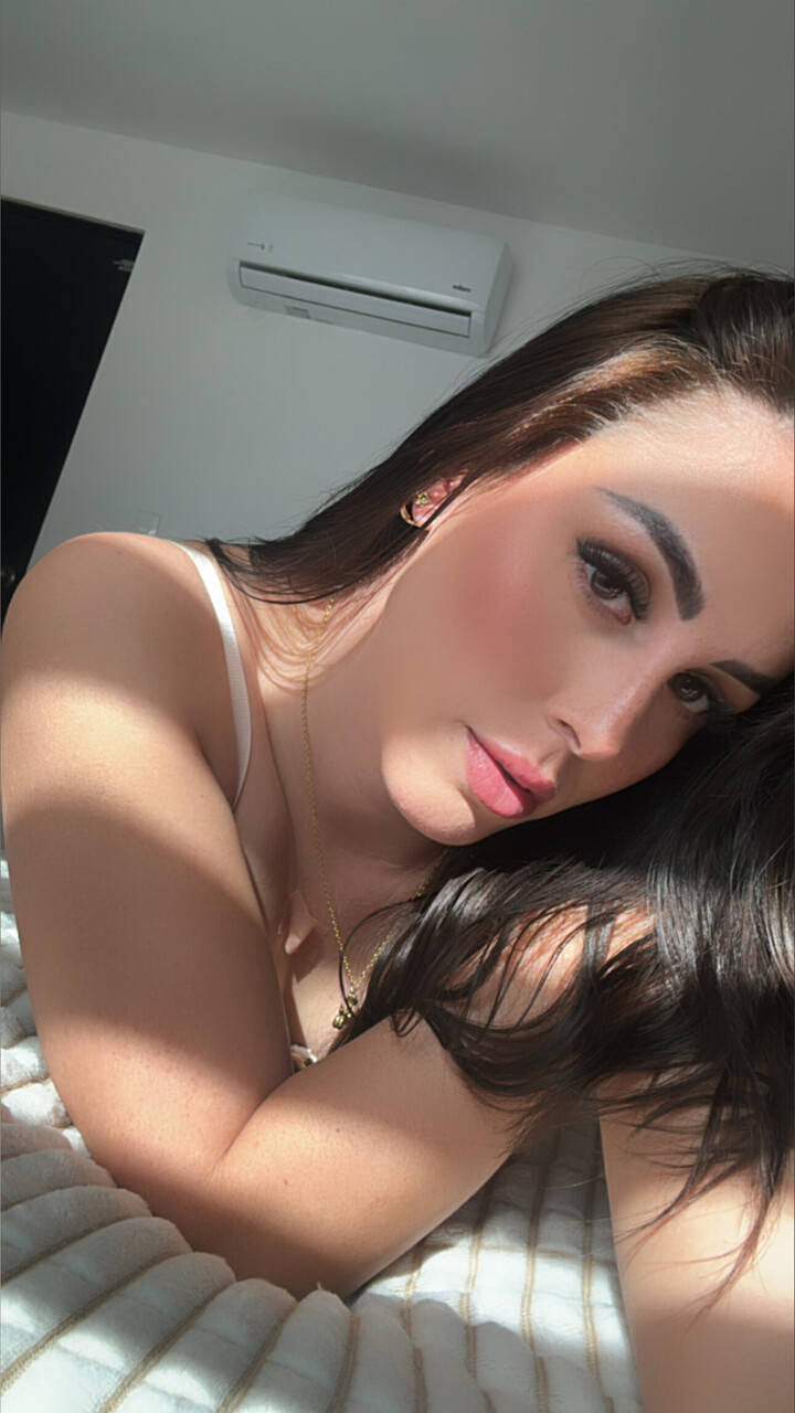 Fernanda Richaud at onlyfans