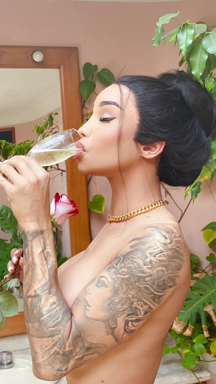 Kalliny Nomura XXL at onlyfans