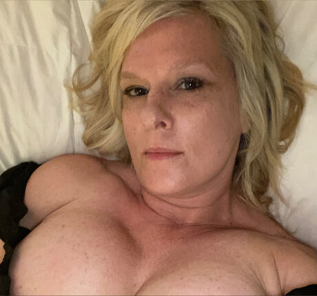 Lleighs66 - onlyfans