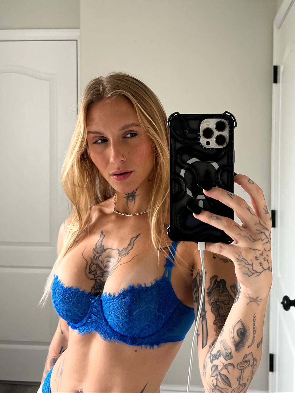 Jay🖤 RATED #1 HOTTEST TATTOO GIRL ON OF at onlyfans
