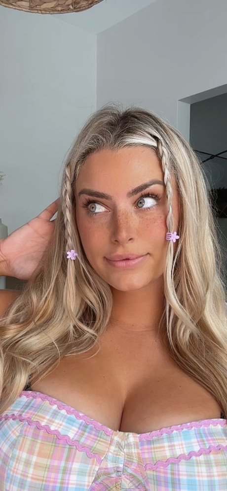 Em Jane - onlyfans