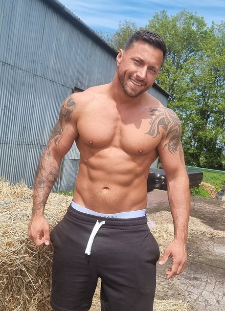 Karl James 🎁 FREE page