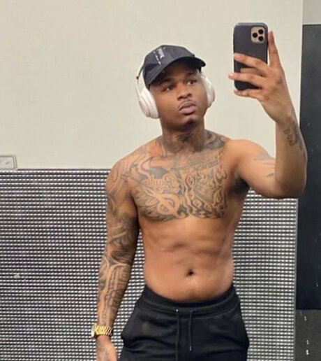 21😎