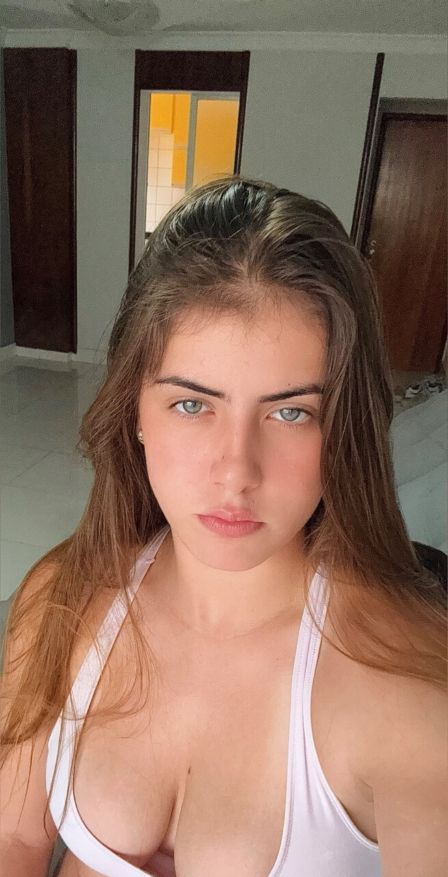 Holly Pussy😈 at onlyfans