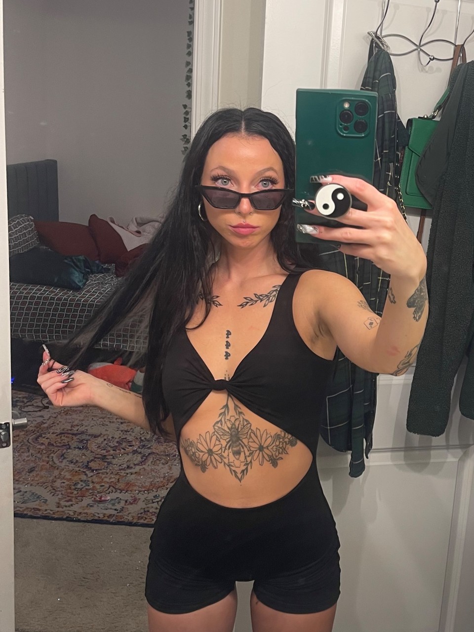 Olivia at onlyfans
