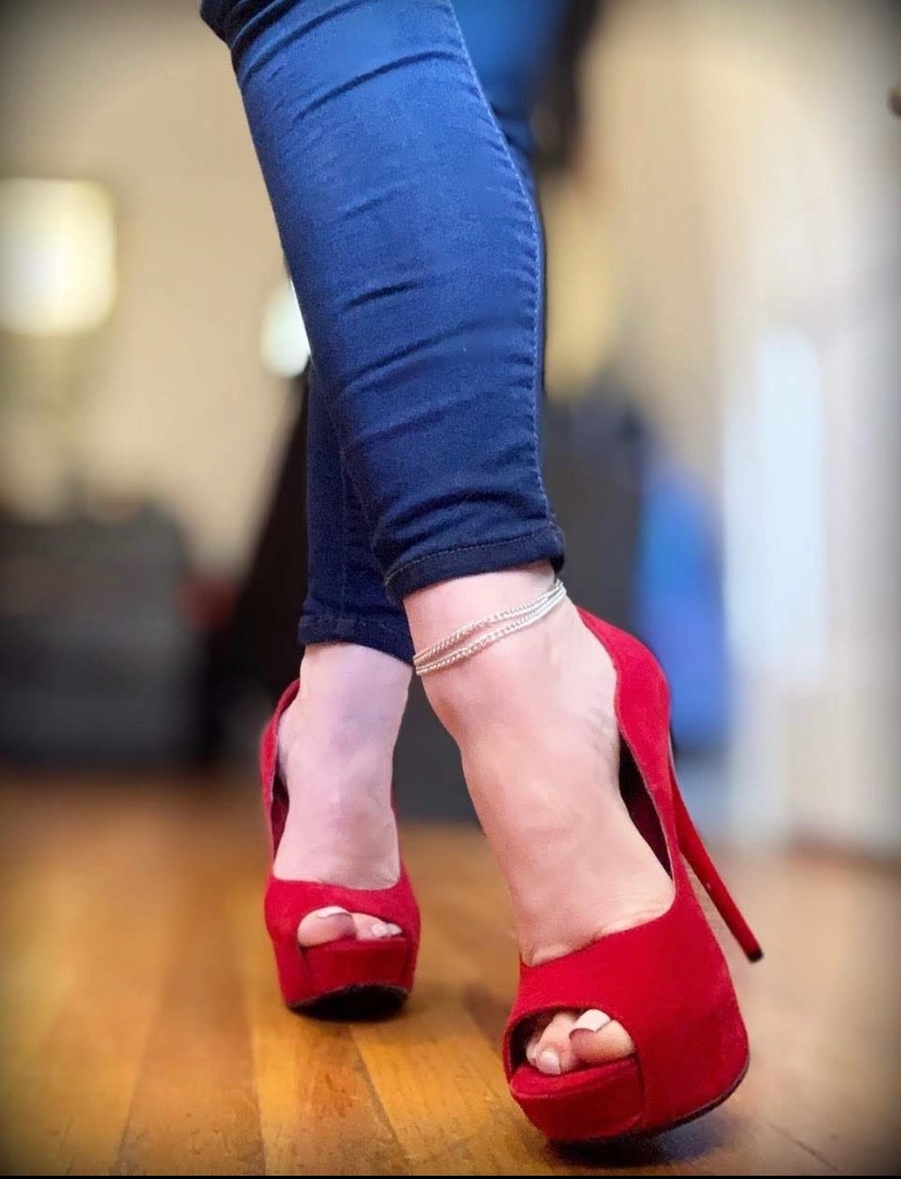 Lana Ross at onlyfans
