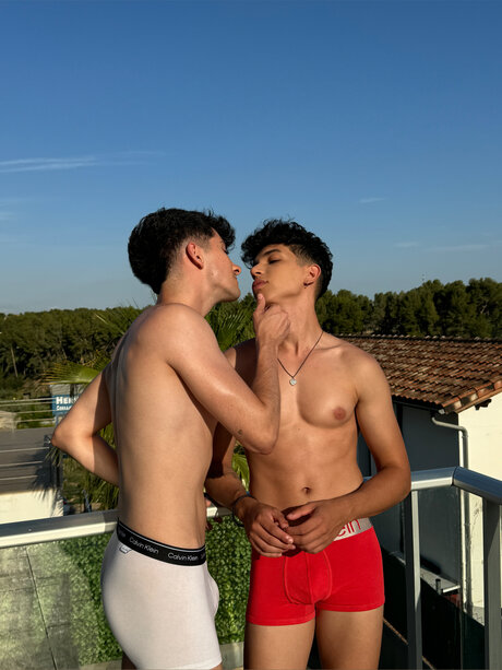 Dave &amp;amp Mau Free (TOP 0,8%)