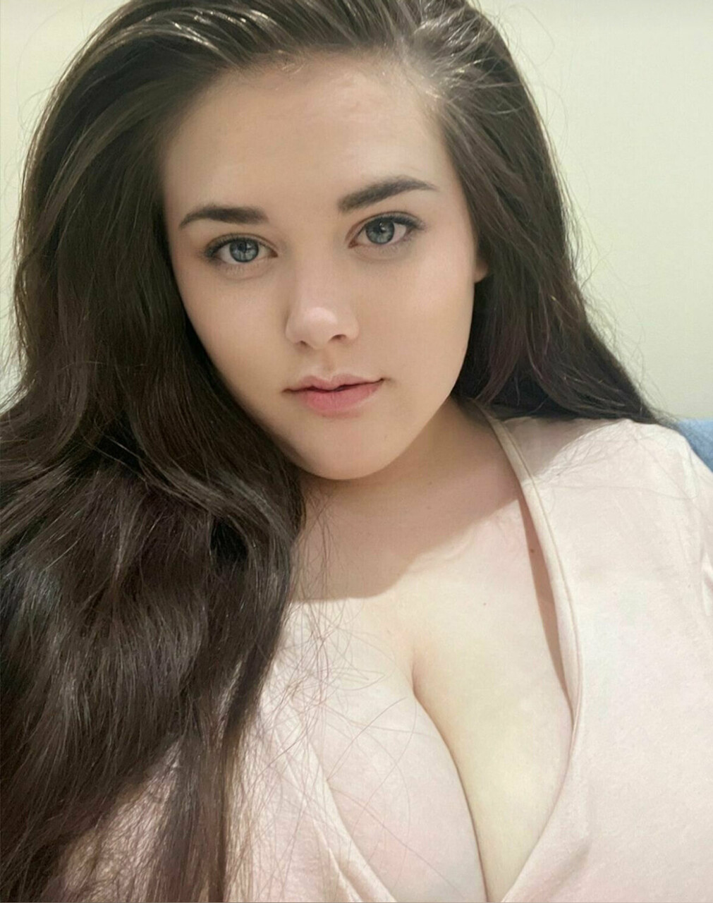 Alice at onlyfans