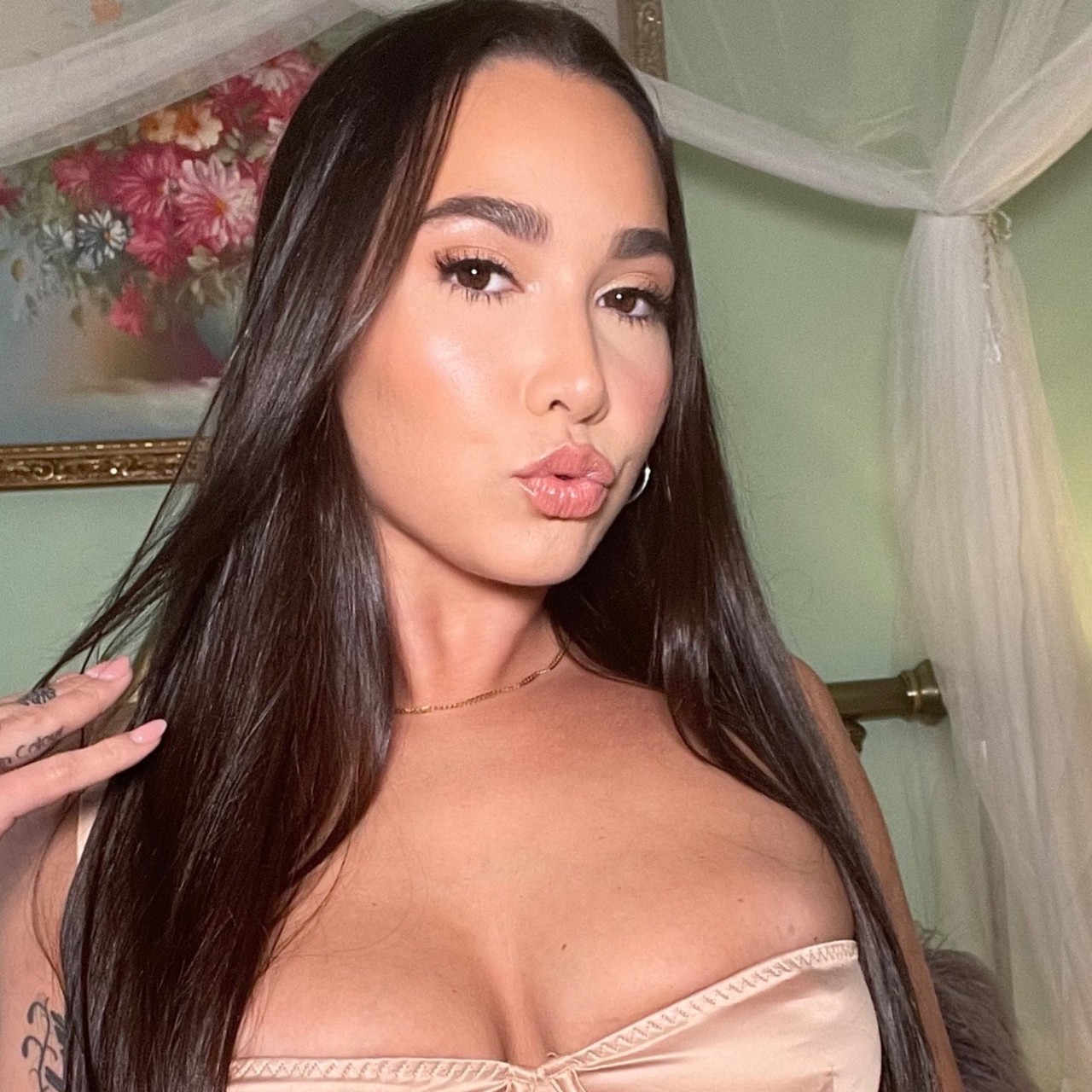Karlee Grey (FREE) at onlyfans