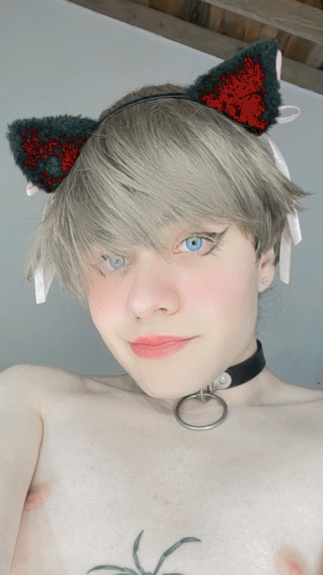 ♡ 𝘓𝘶𝘤𝘢𝘴 𝘒𝘪𝘵𝘵𝘺𝘱𝘪𝘯𝘬 ♡