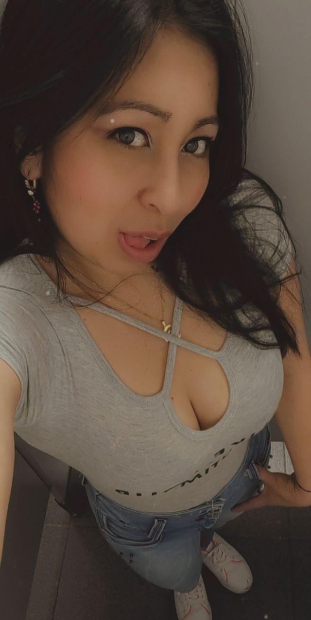 Isa at onlyfans