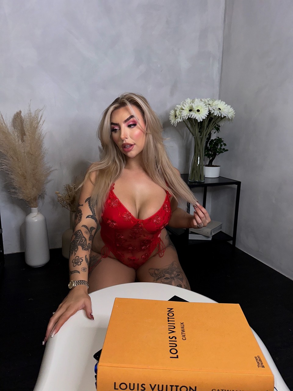 Kirsty’s Free Page at onlyfans