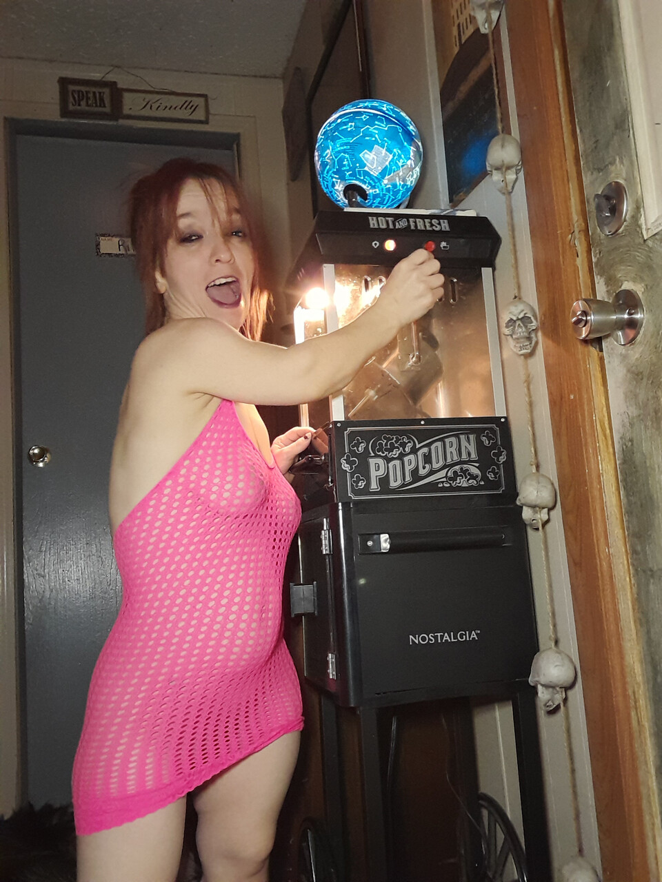 Midget Love - Freak Show at onlyfans