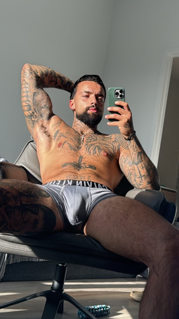 George M at onlyfans