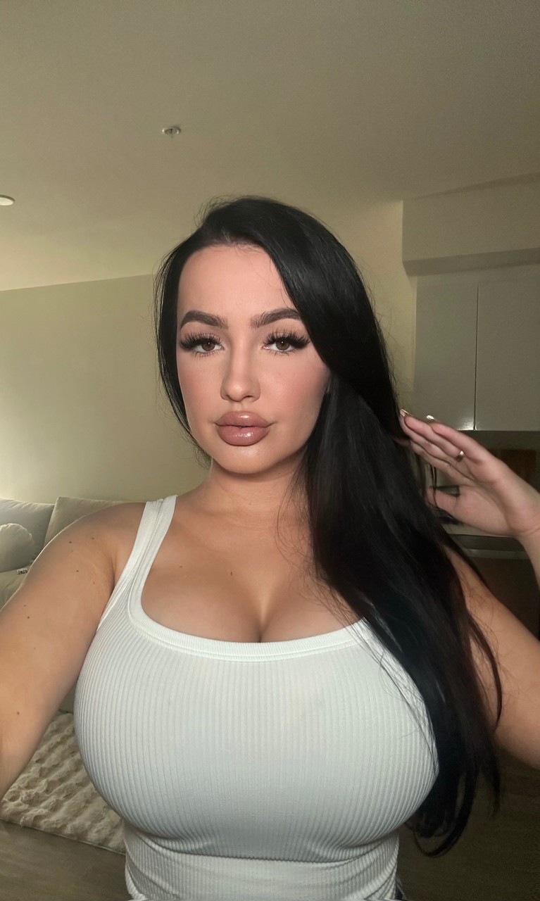 Shay 👸🏻 at onlyfans
