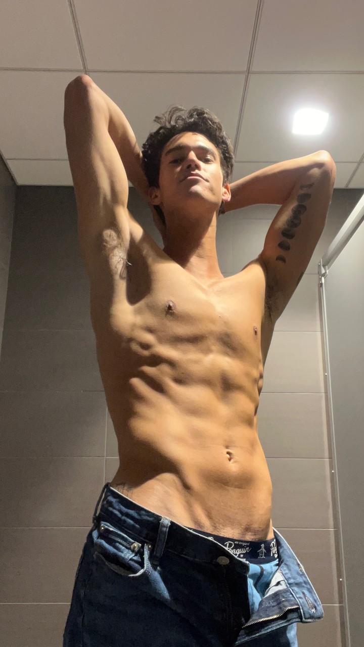 Lyon at onlyfans