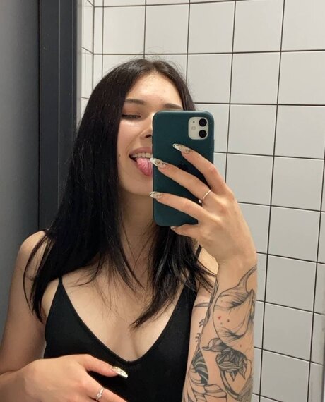 Karine77