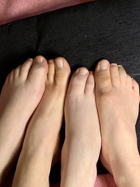 Footgiirls