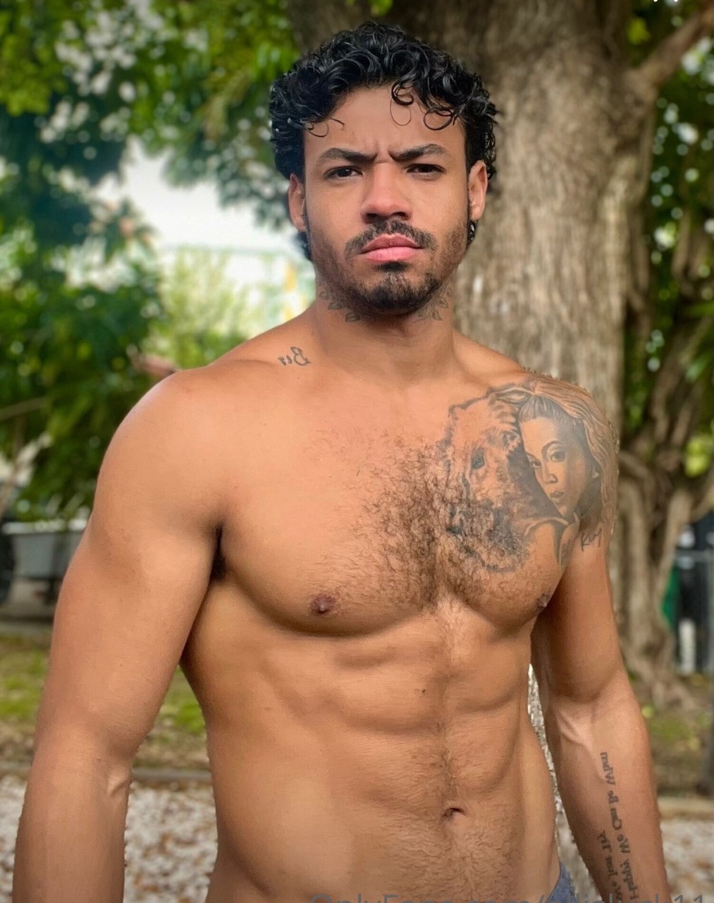 EllisLuck at onlyfans