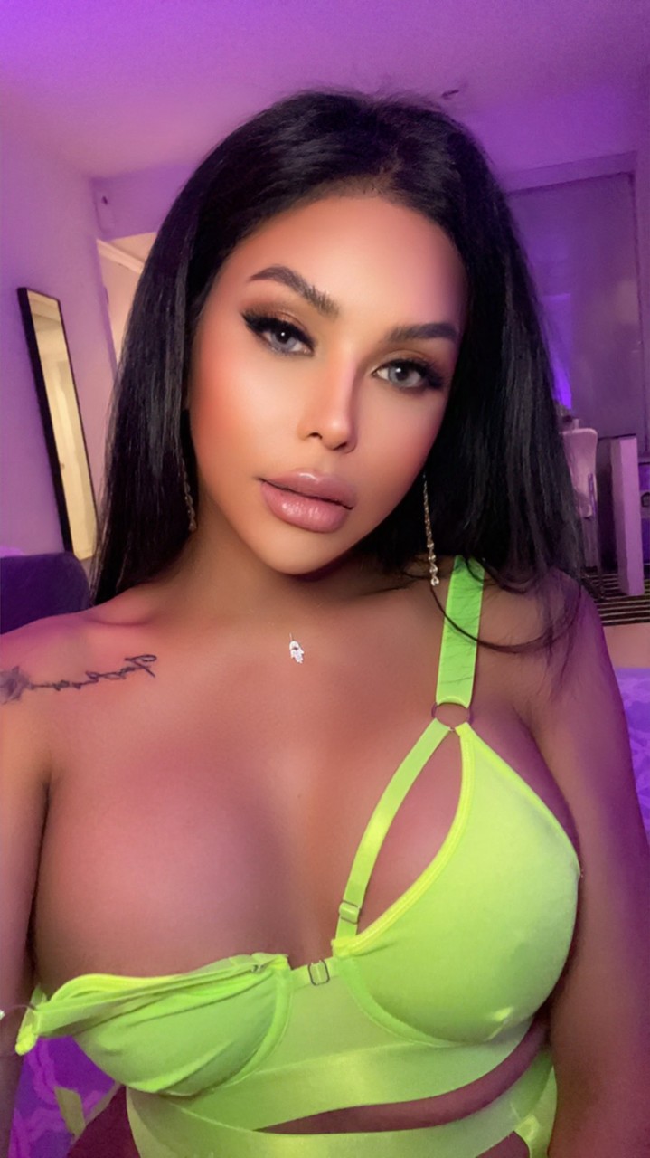 GODDESS FOXY at onlyfans