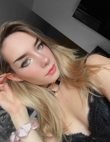 𝔰𝔱𝔯𝔞𝔫𝔤𝔢𝔰𝔱𝔞𝔫𝔤𝔢𝔩 - onlyfans