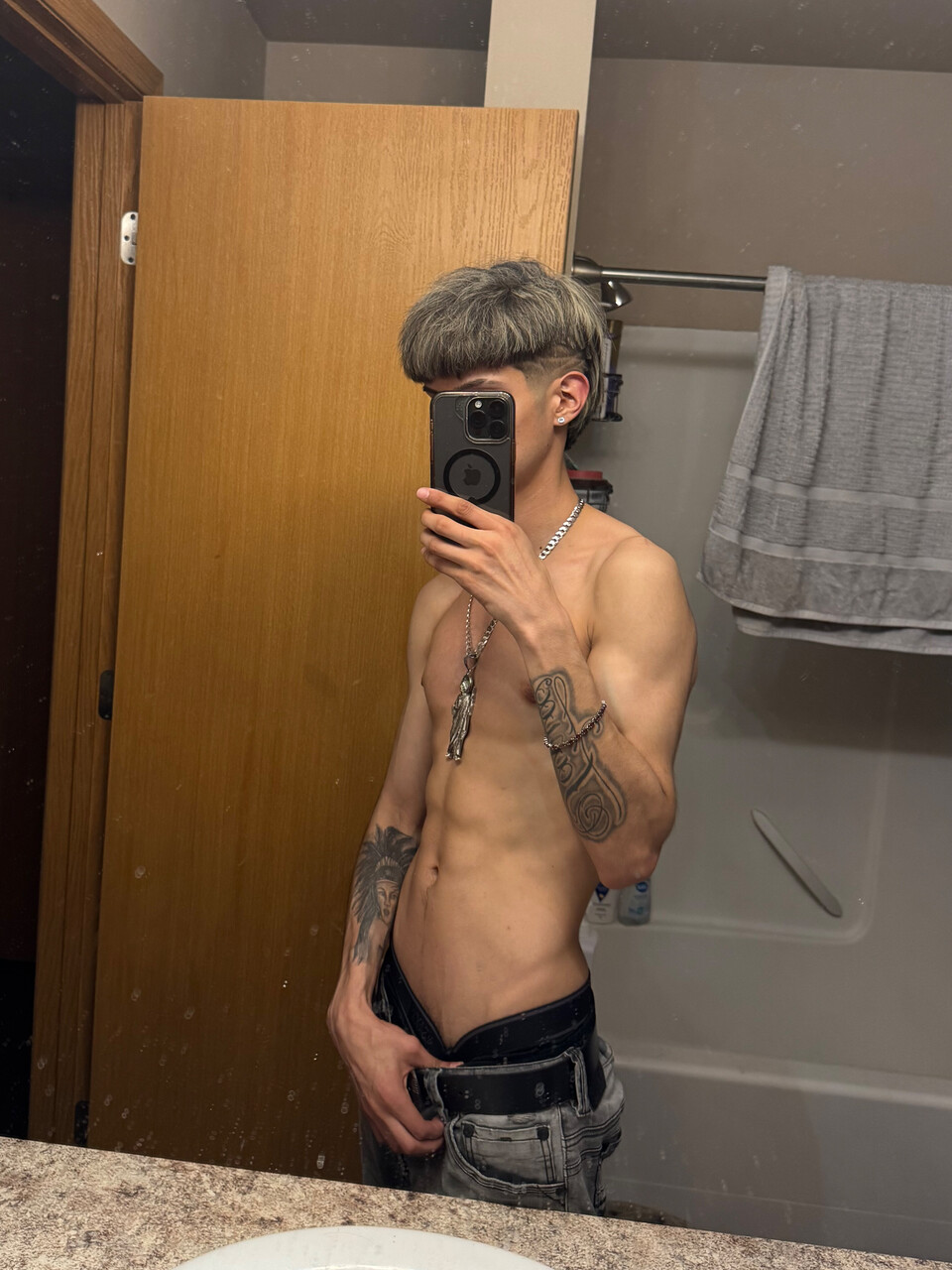 ℑ𝔰𝔯𝔞𝔢𝔩 𝔗𝔞𝔭𝔦𝔞 at onlyfans