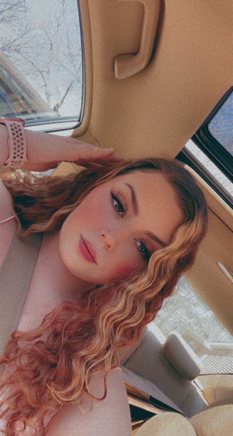 𝐻𝑜𝓃𝑒𝓎🍯 FREE