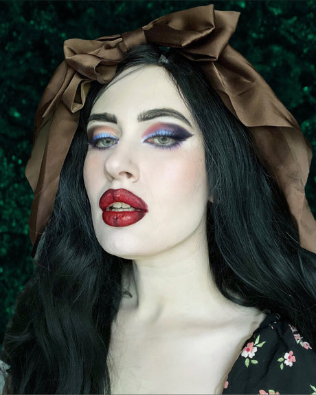 Classy Gothic Witch- 600+pics
