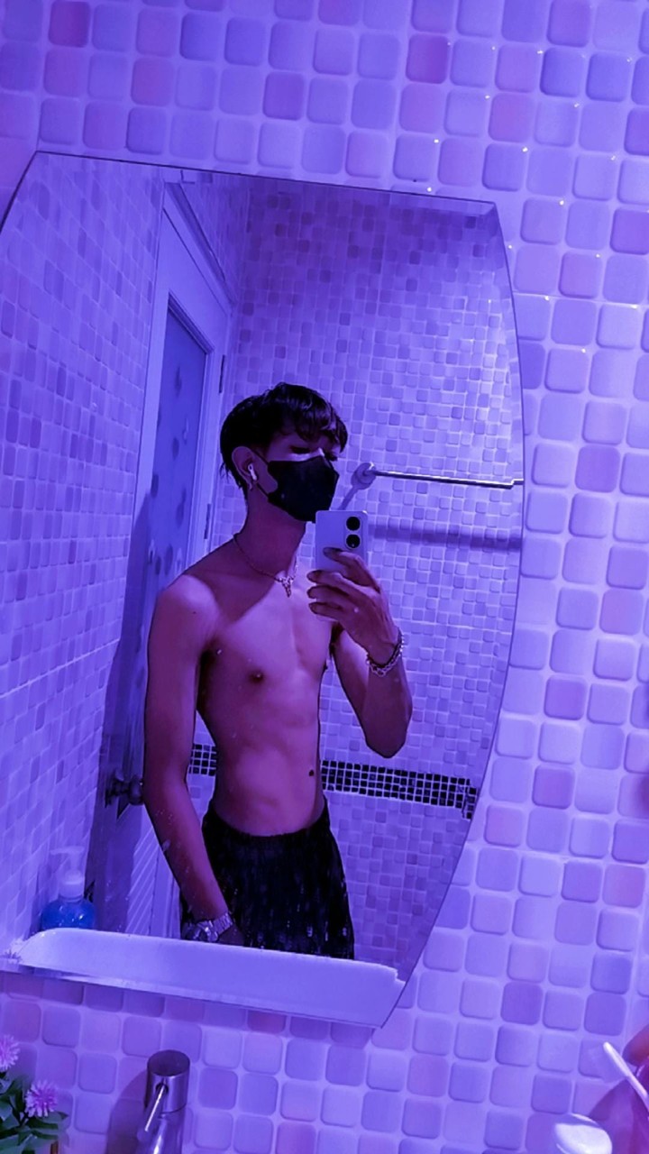 MI NIm at onlyfans