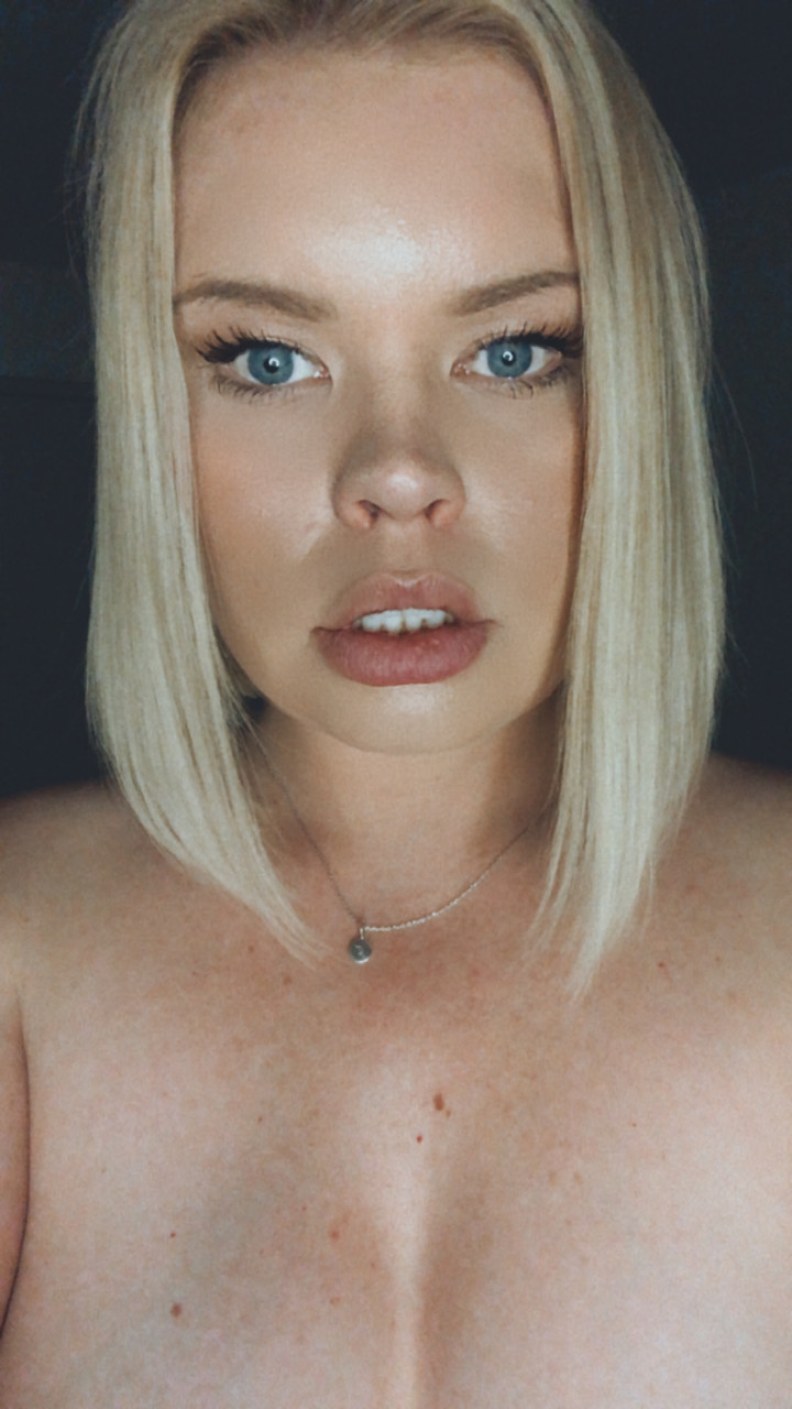 Lola Luxe FREE at onlyfans
