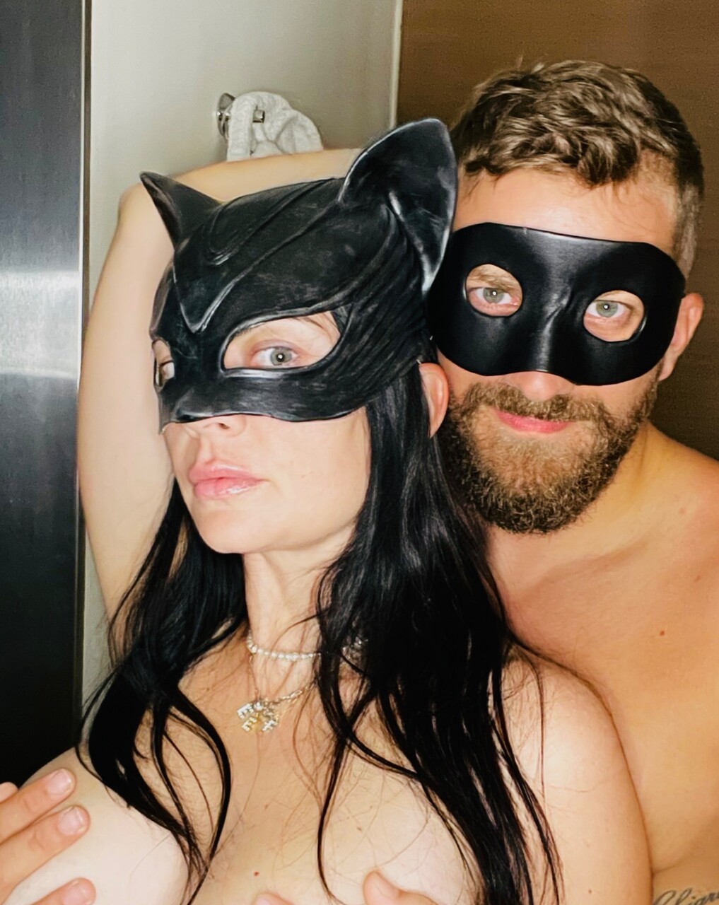 WHITESHOCKS at onlyfans