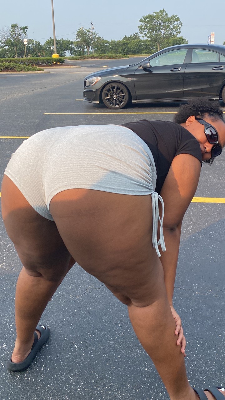 DA BRAT 🧝🏾‍♀️🧚🏽‍♀️ at onlyfans
