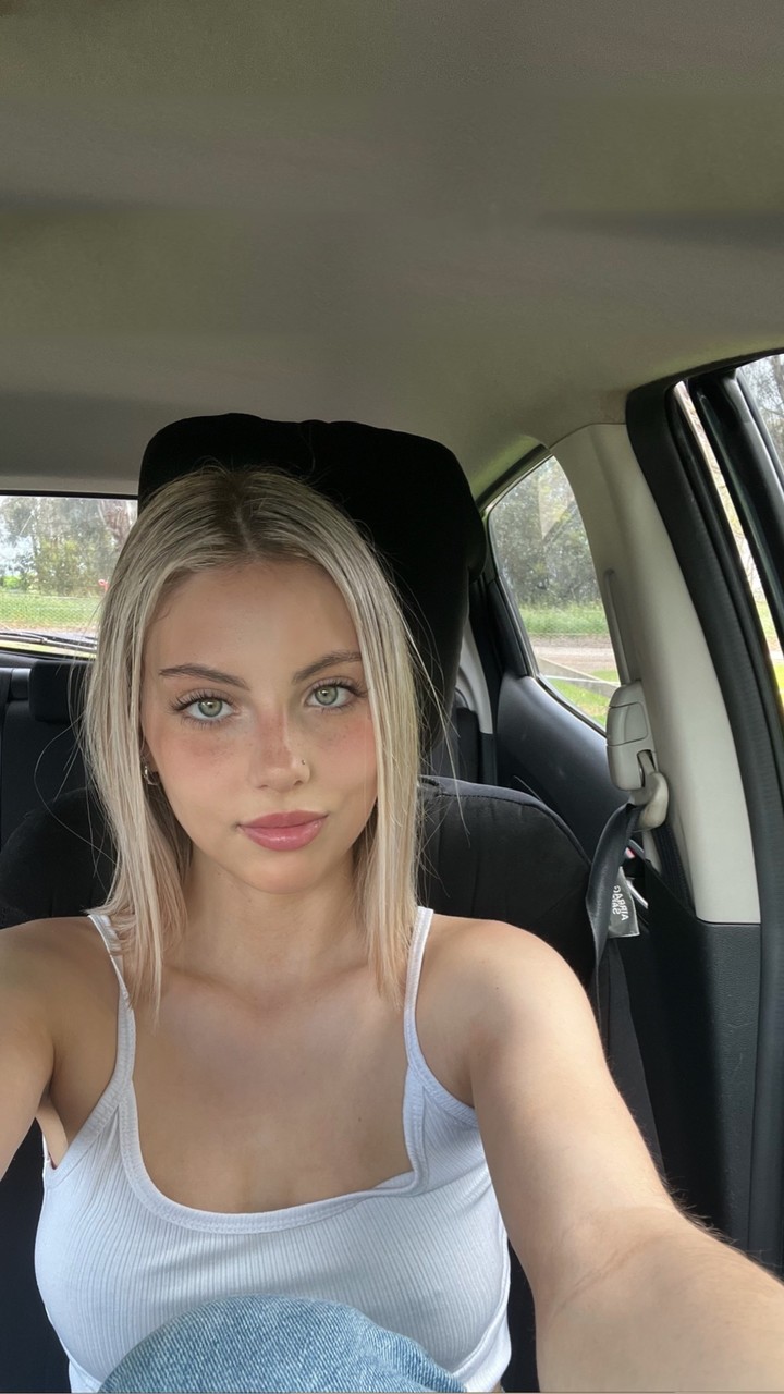 Stella Reed at onlyfans