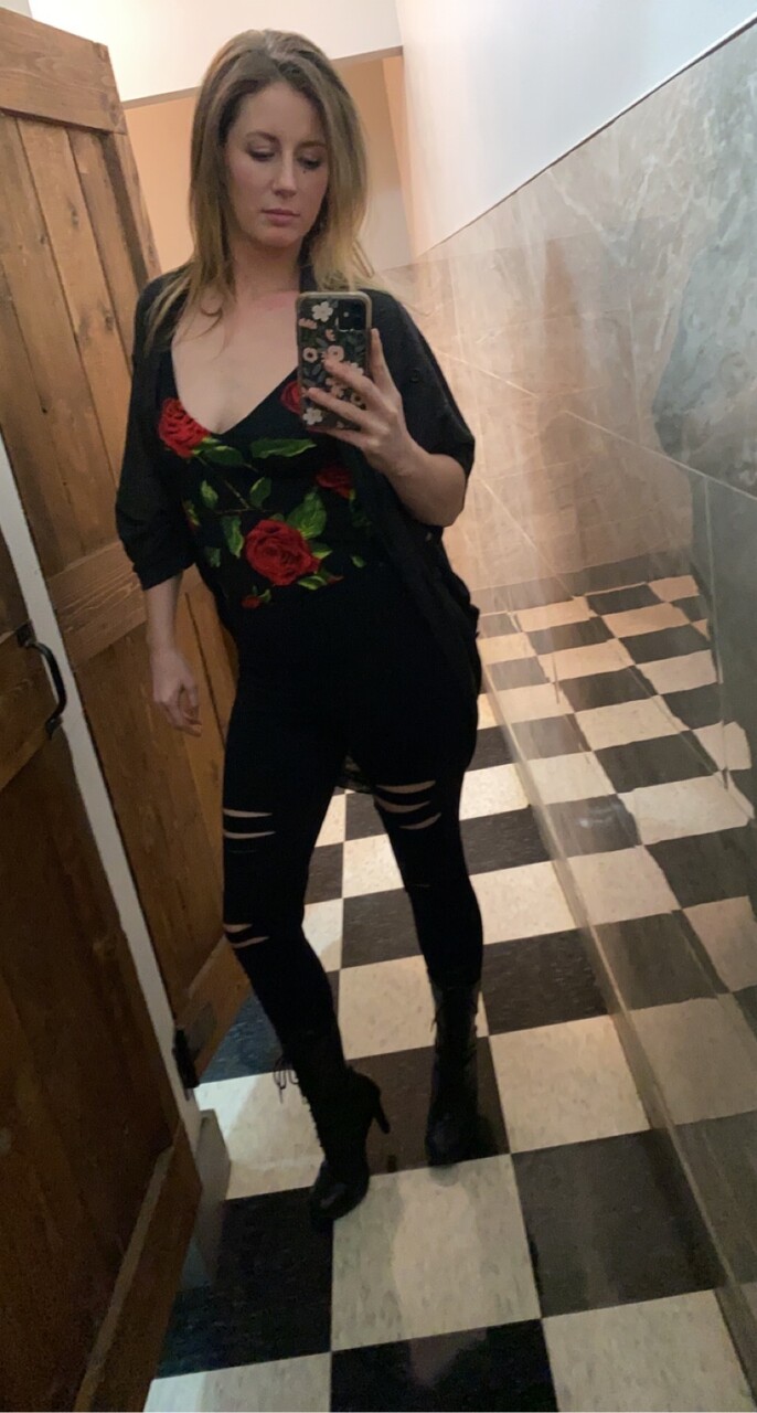 Kiki Mae at onlyfans