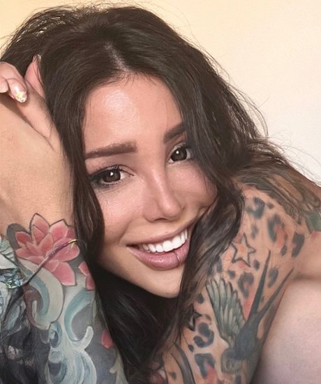 Alexis - onlyfans