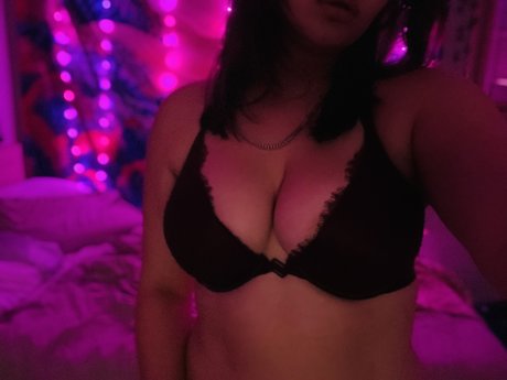 Pixie 🧚‍♀️🍑 - onlyfans